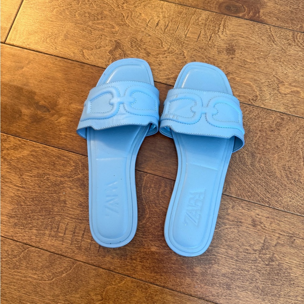 Zara Women's Light Blue Slide Sandals